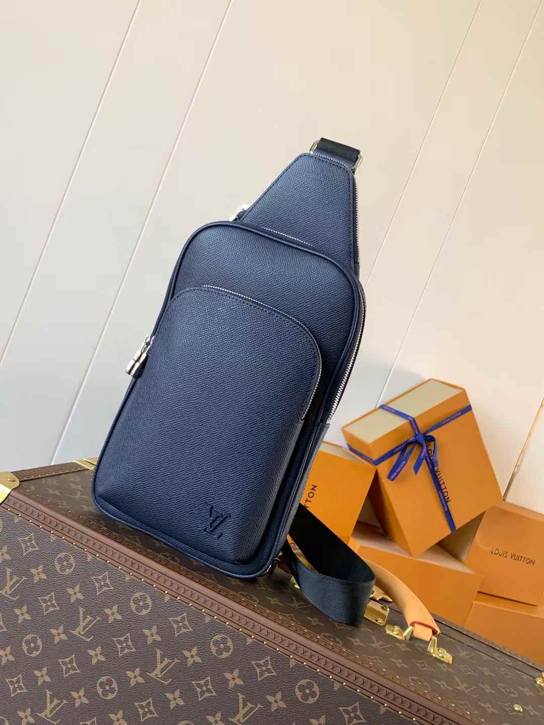 LV Avenue Sling Bag in Damier Graphite canvas.