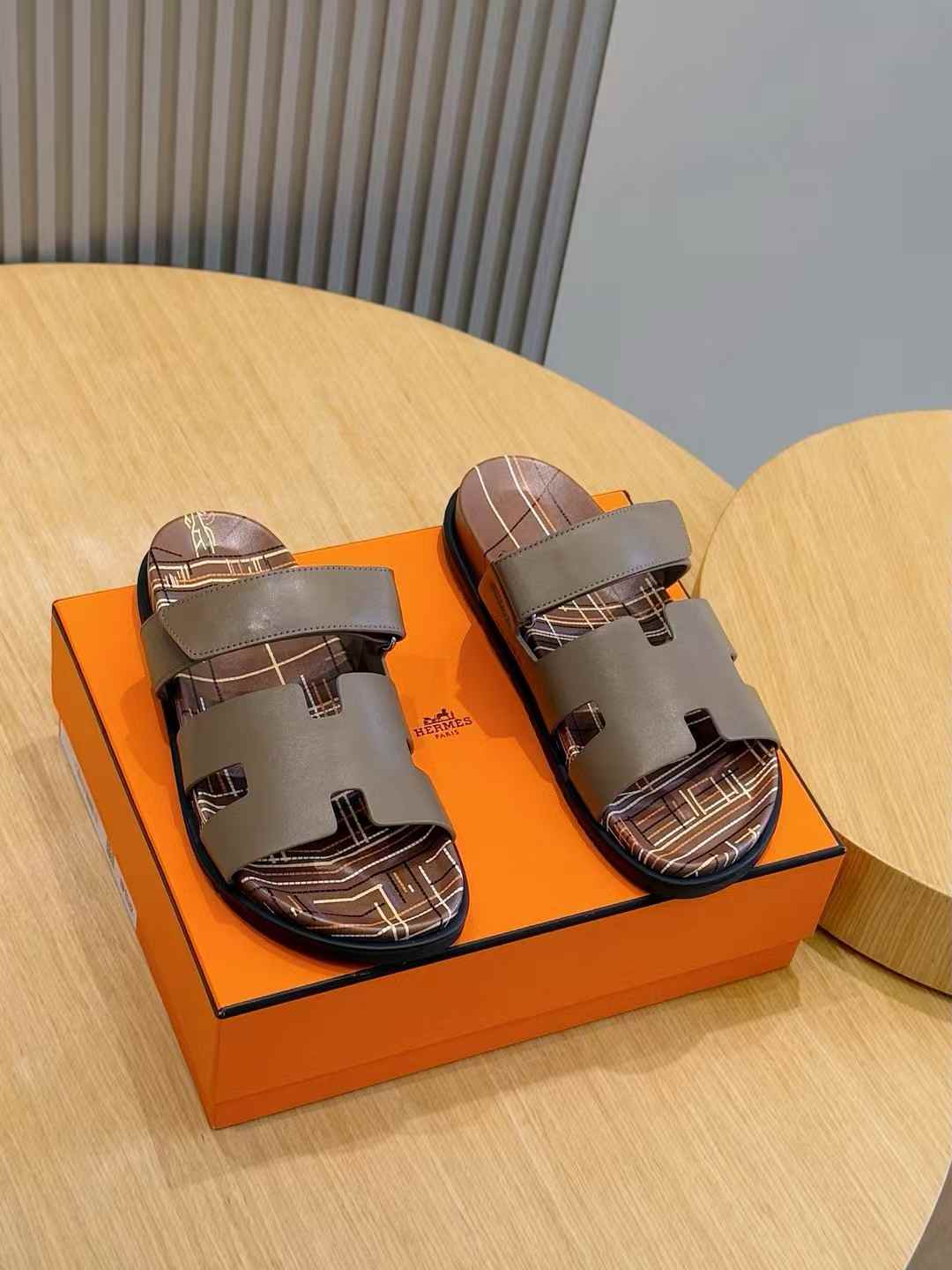 Hermès Oran sandals