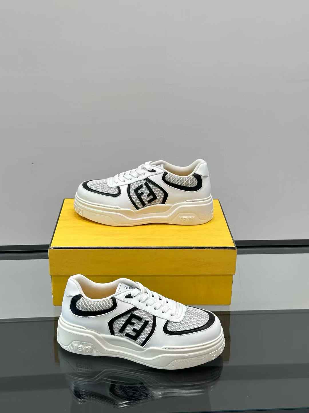 Fendi Flow sneakers in white and black calf leather