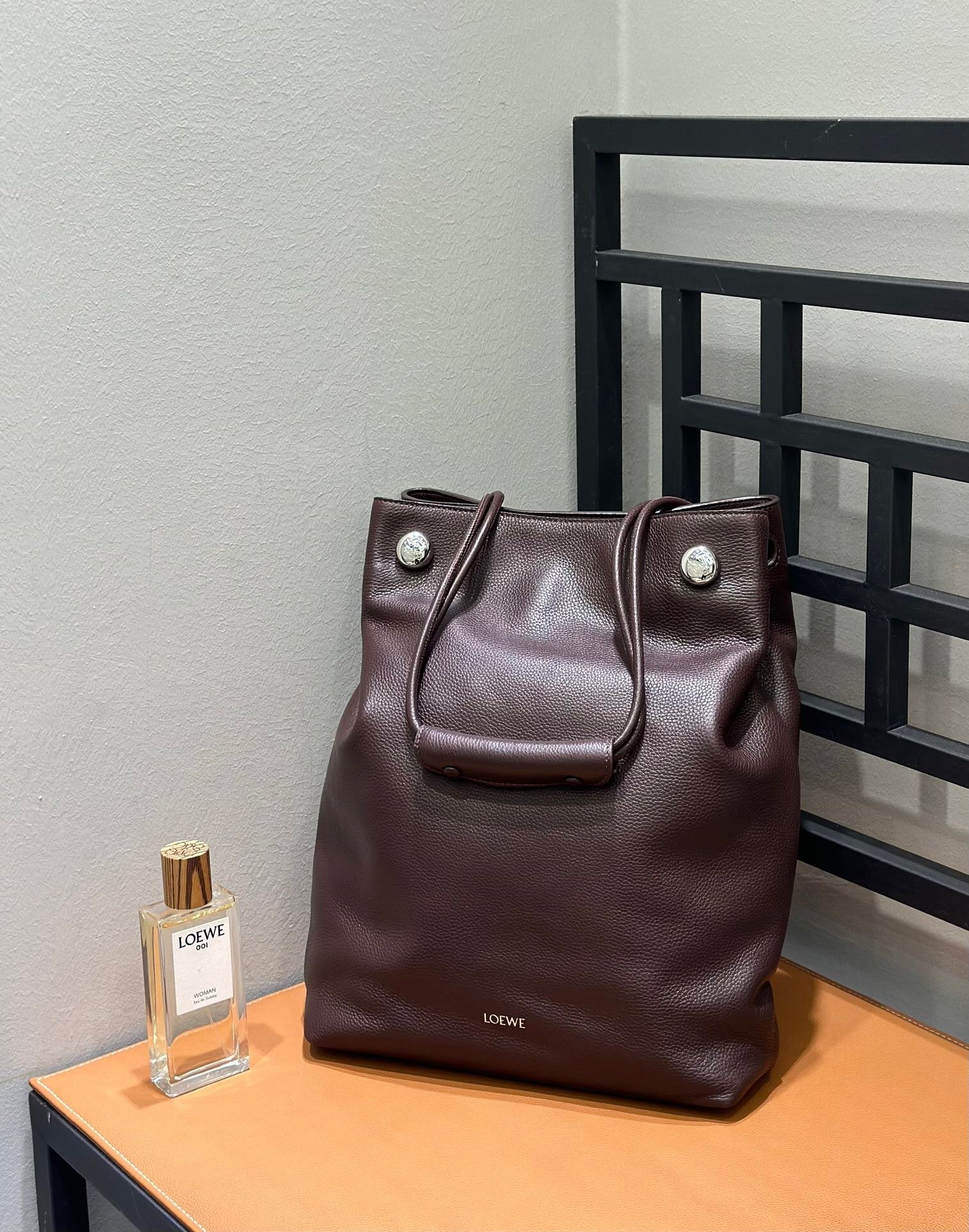 Loewe Pebble Hobo bag in dark brown leather