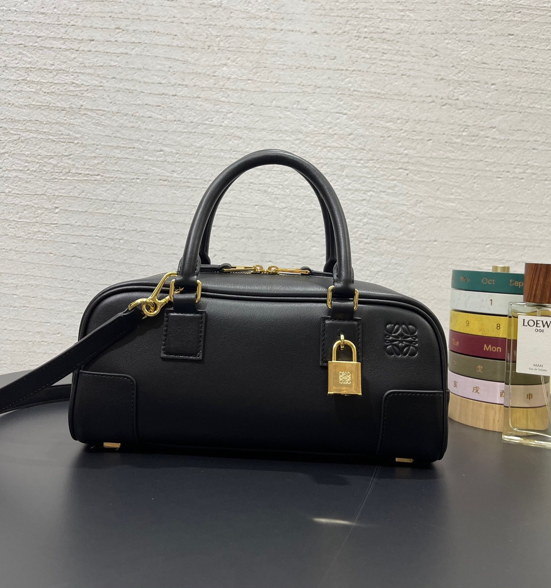 Loewe Amazona 23 Top Handle bag in black nappa calfskin leather