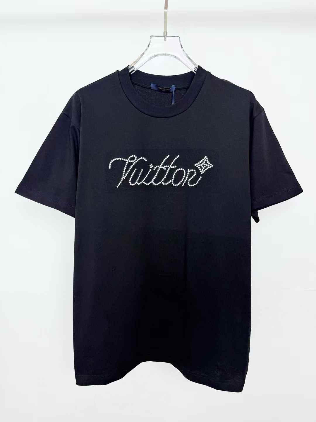 LV Embellished Signature Short-Sleeved T-shirt with a beaded cursive "Vuitton" signature on the chest Black