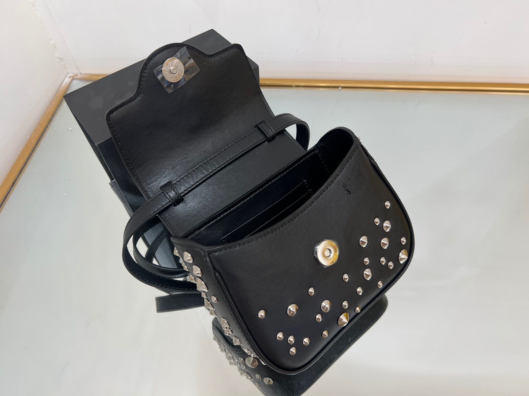 Versace La Medusa mini bag in black leather with a chain top handle