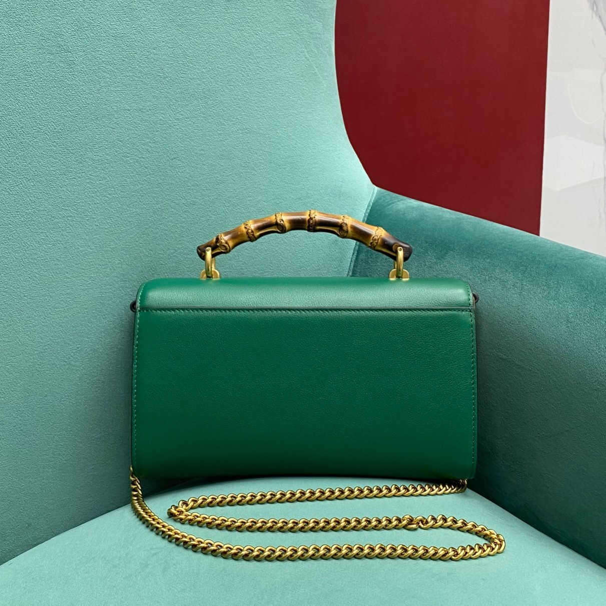 Gucci Diana small tote bag with a bamboo handle in green leather