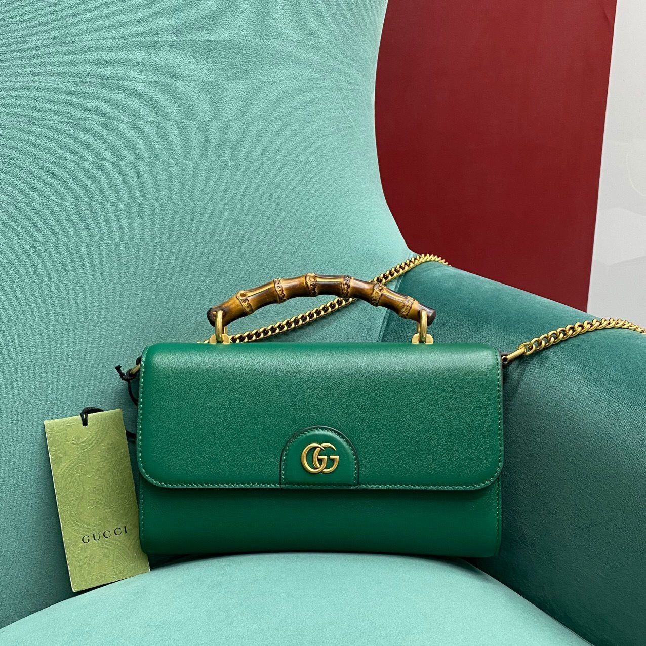 Gucci Diana small tote bag with a bamboo handle in green leather