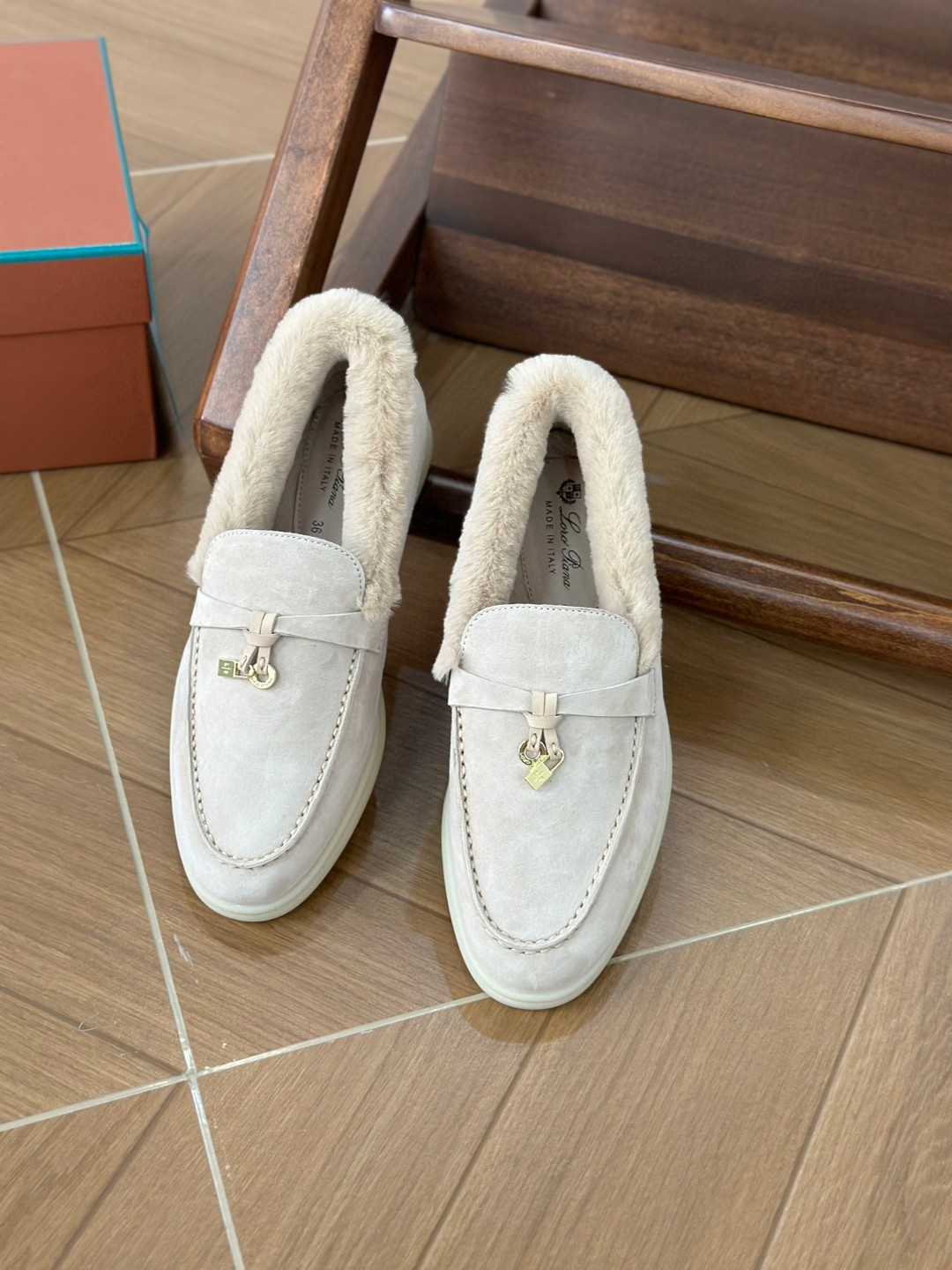 Loro Piana Summer Charms Walk loafers in suede with a beaver fur lining and a pearl powder color all colors