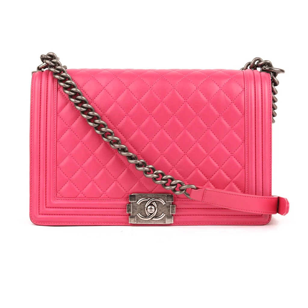 Chanel Boy Flap Bag in pink quilted lambskin leather with ruthenium hardware
