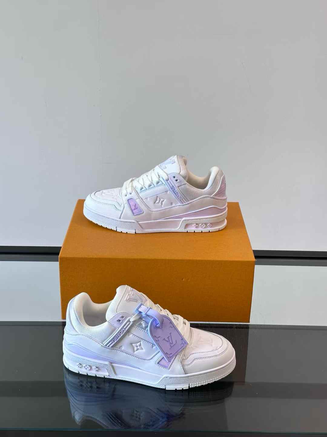 LV Trainer Sneaker in white calf leather