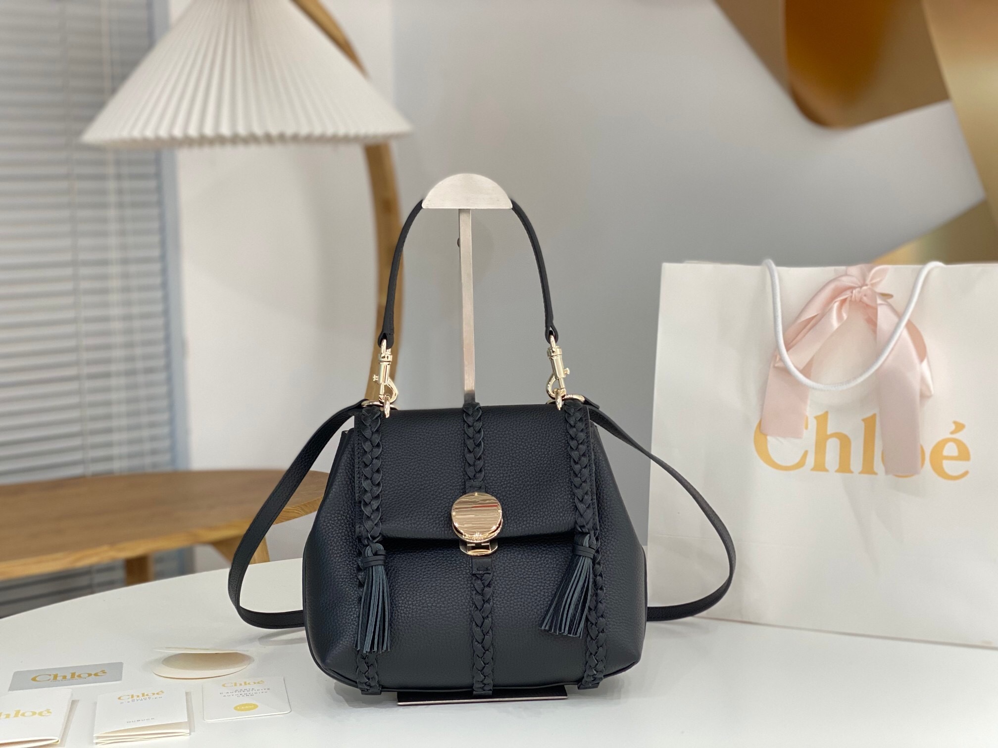 Chloe Penelope small soft shoulder bag in black grained calfskin leather