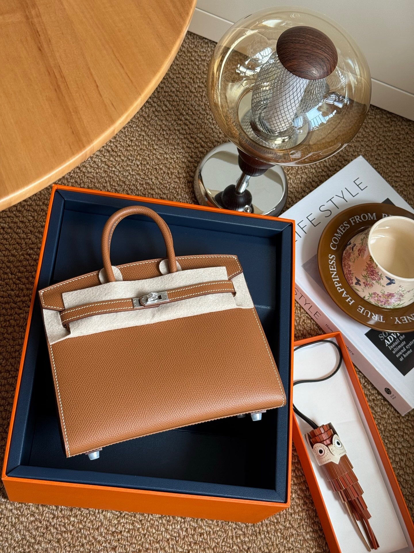 Hermes Birkin 25 Tote handbag in a gold color with palladium hardware