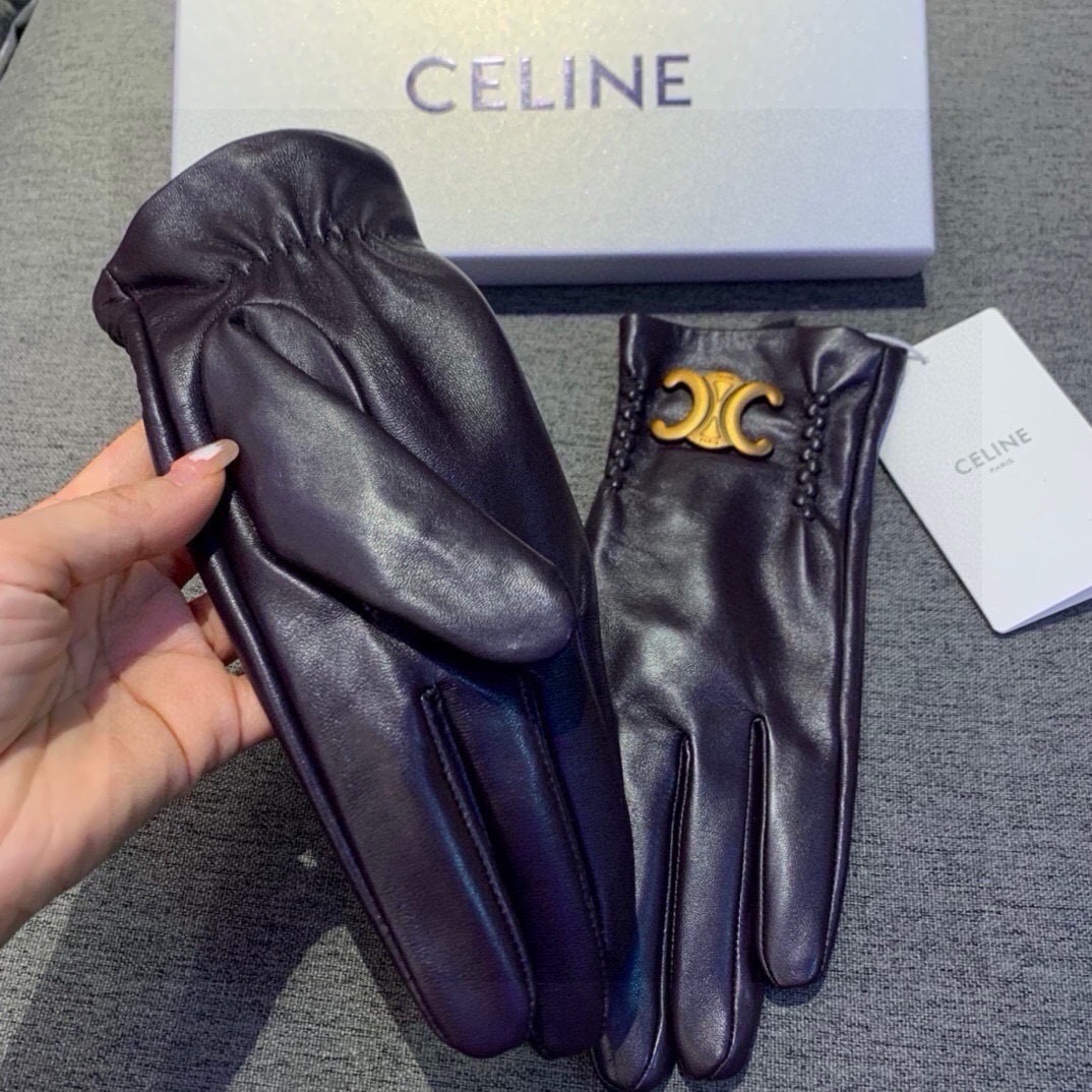 Celine pair of Celine Logo Triomphe leather gloves gold-tone plongé lambskin leather black