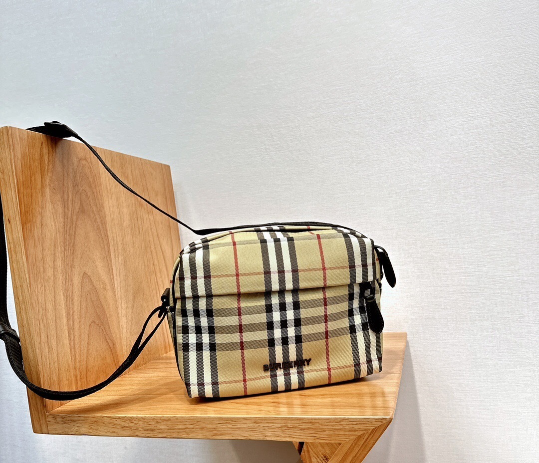 Burberry Paddy Vintage Check messenger bag in archive beige canvas