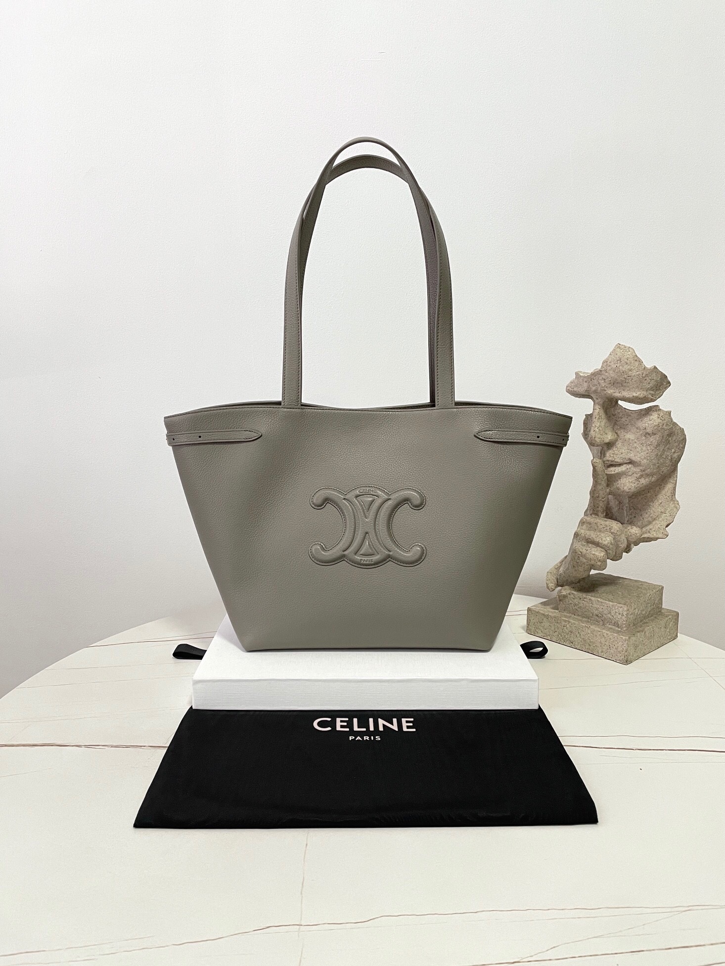 Celine Cabas Anaïs Cuir Triomphe tote bag in grained calfskin