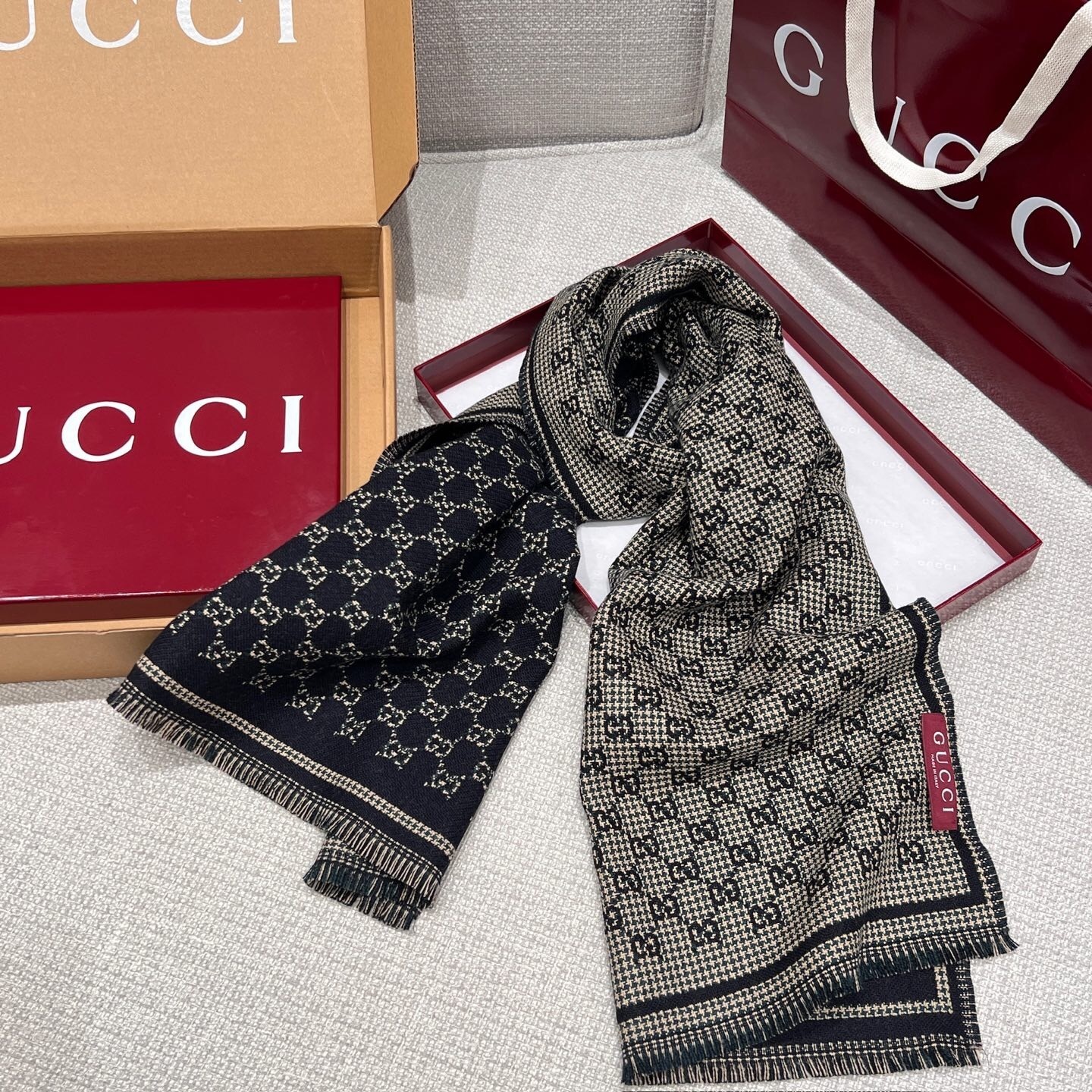 Gucci GG jacquard wool silk scarf