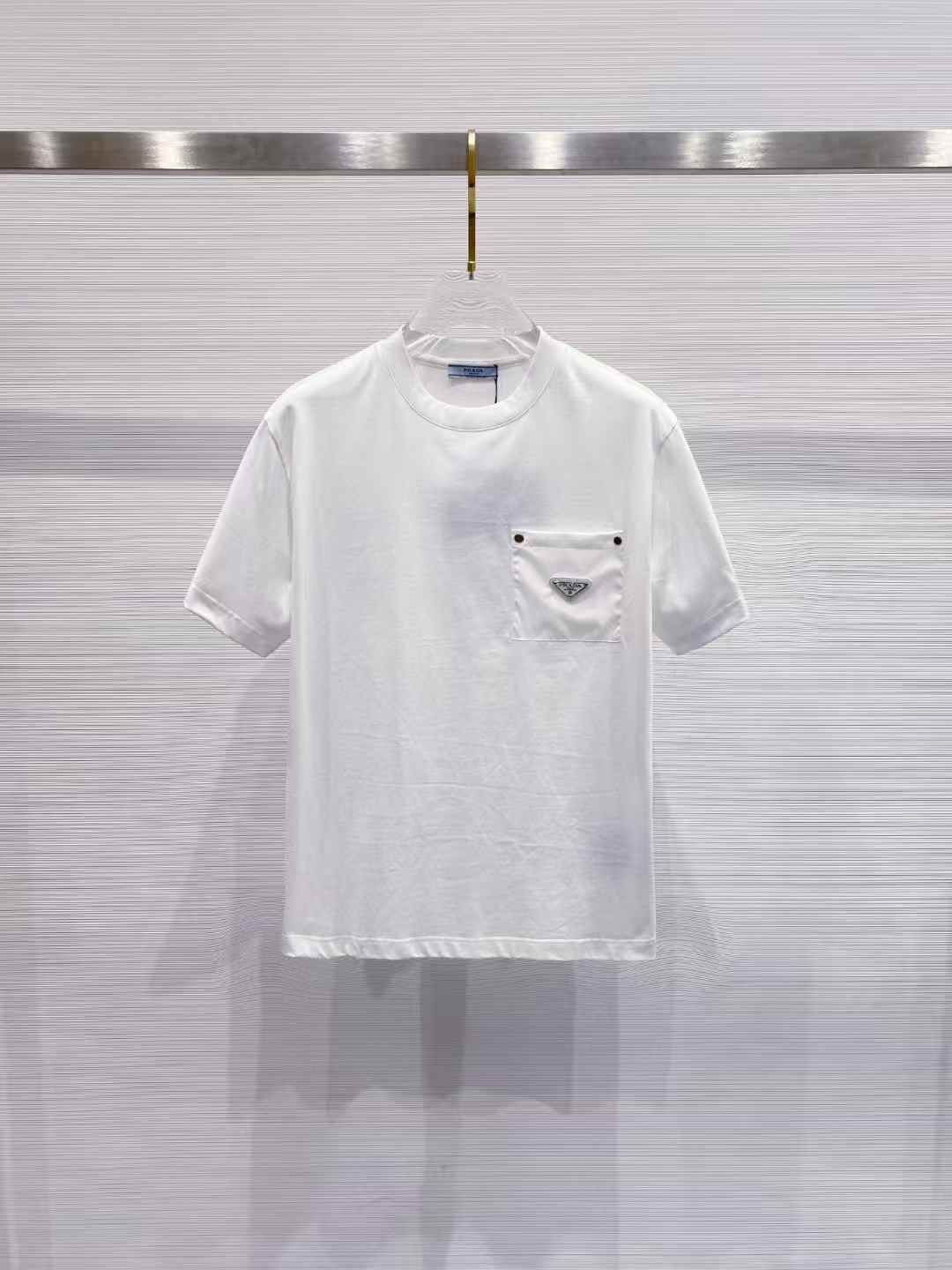 prada t-shirt
