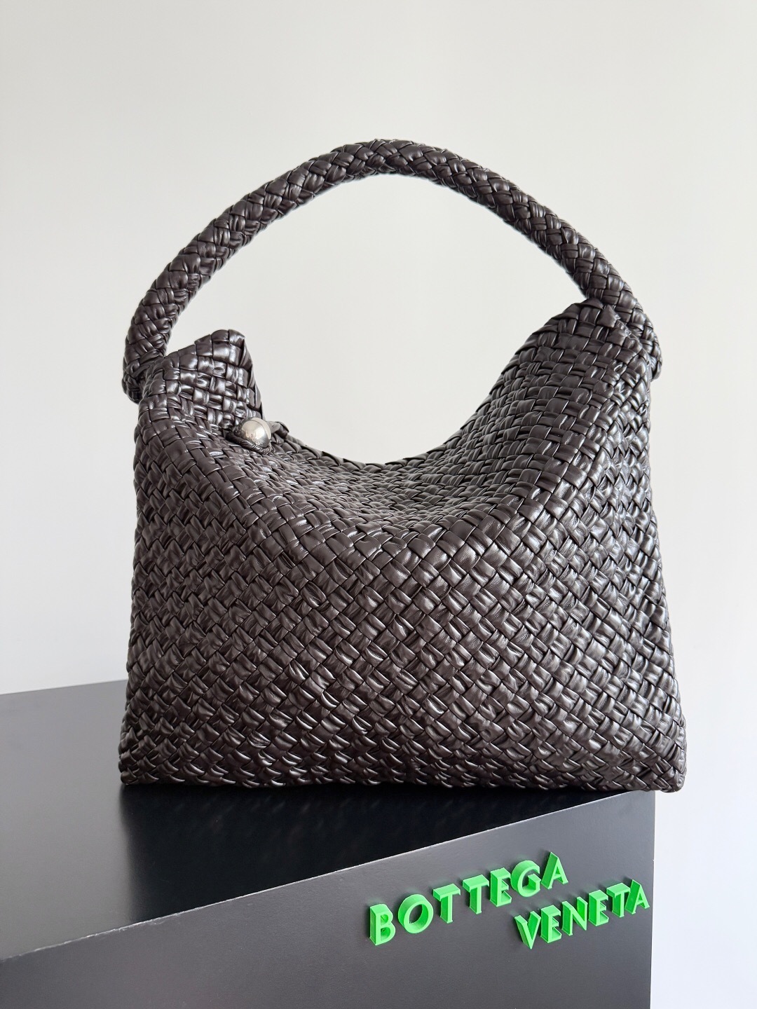 Bottega Veneta Tosca Baci shoulder bag in the color Light Graphite