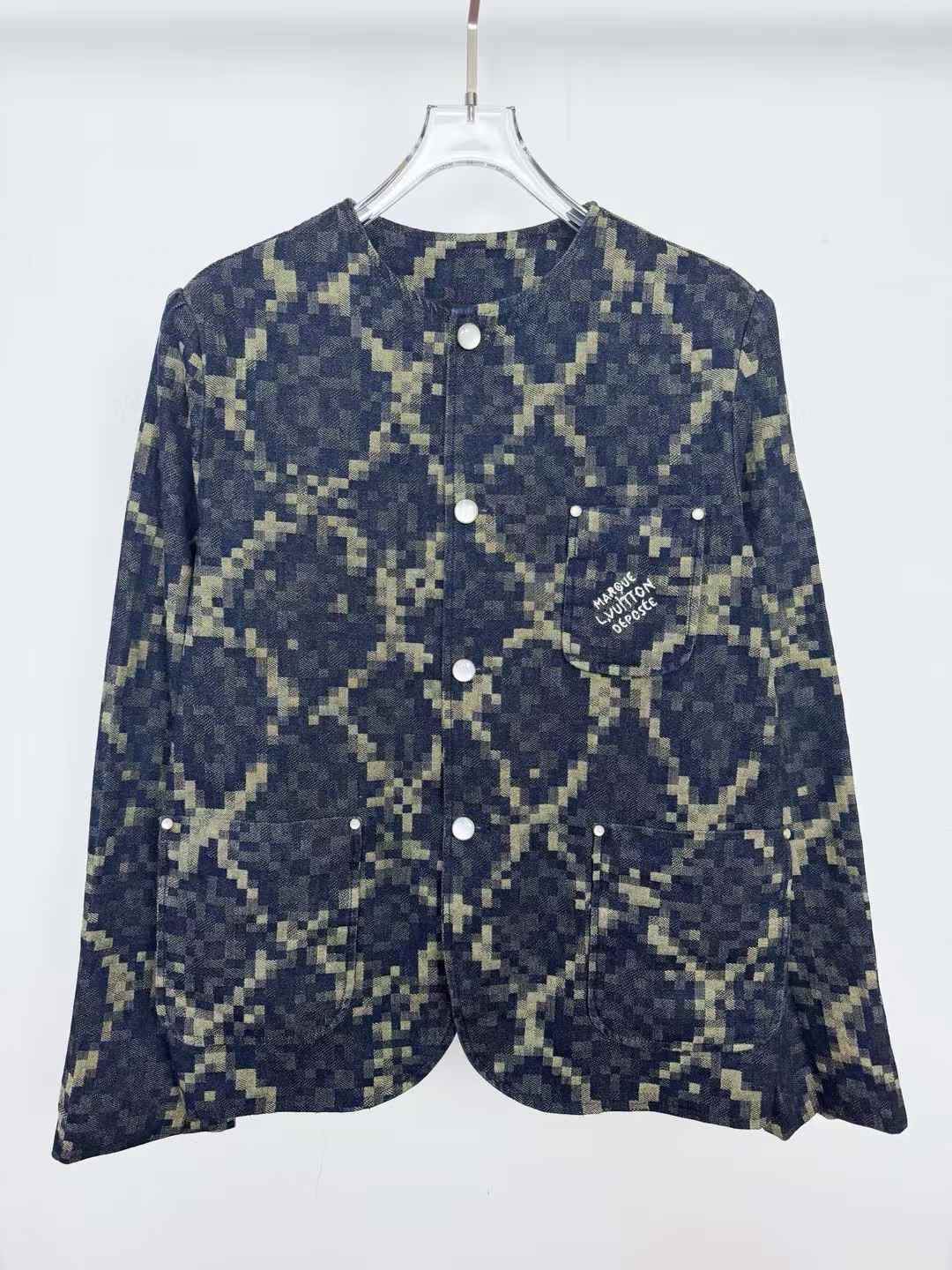 lv sweater