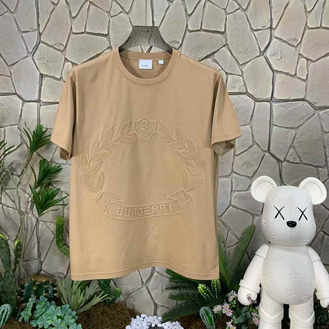 Burberry Oak Leaf Crest cotton oversized t-shirt in archive beige or camel