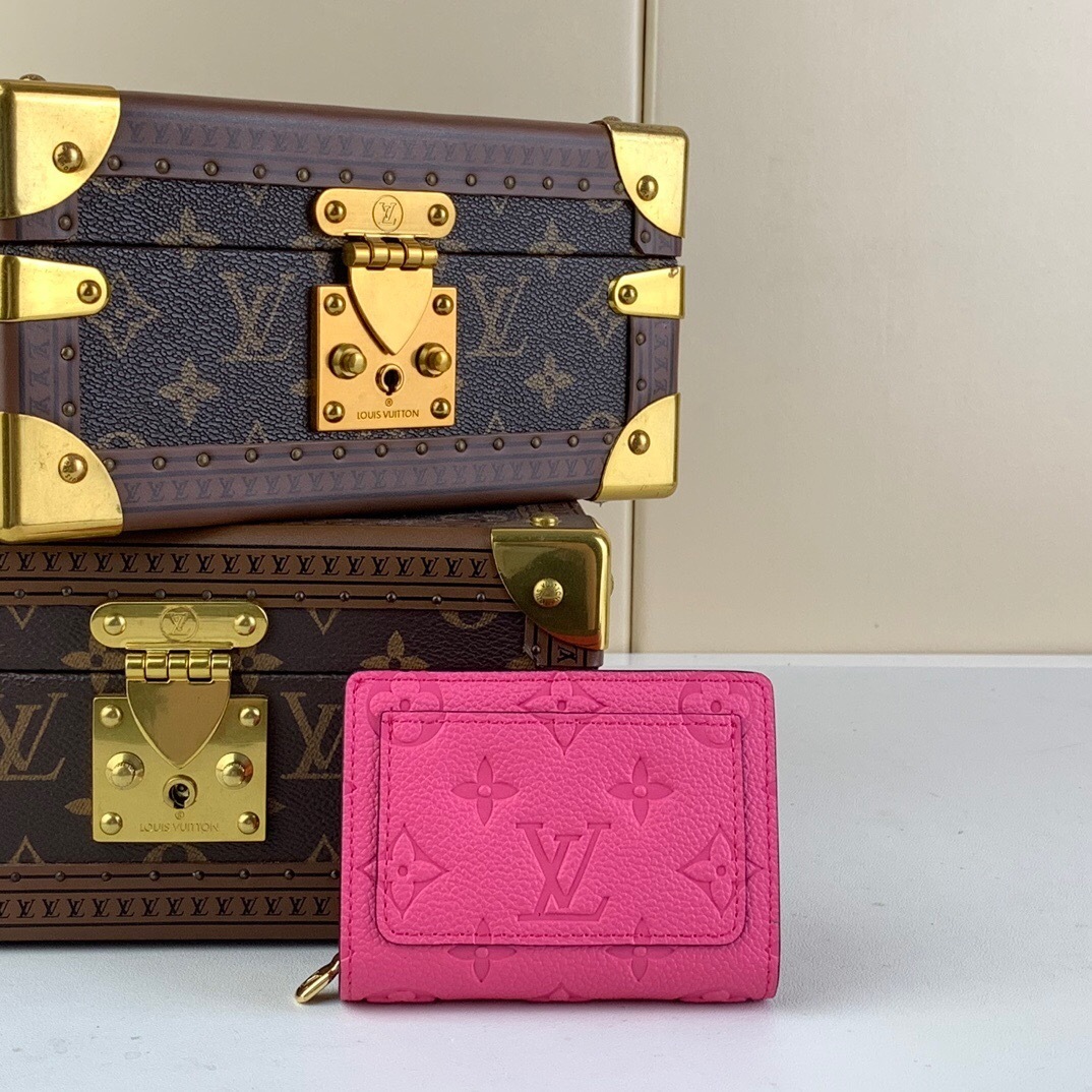 LV Lisa Wallet in pink Monogram Empreinte leather