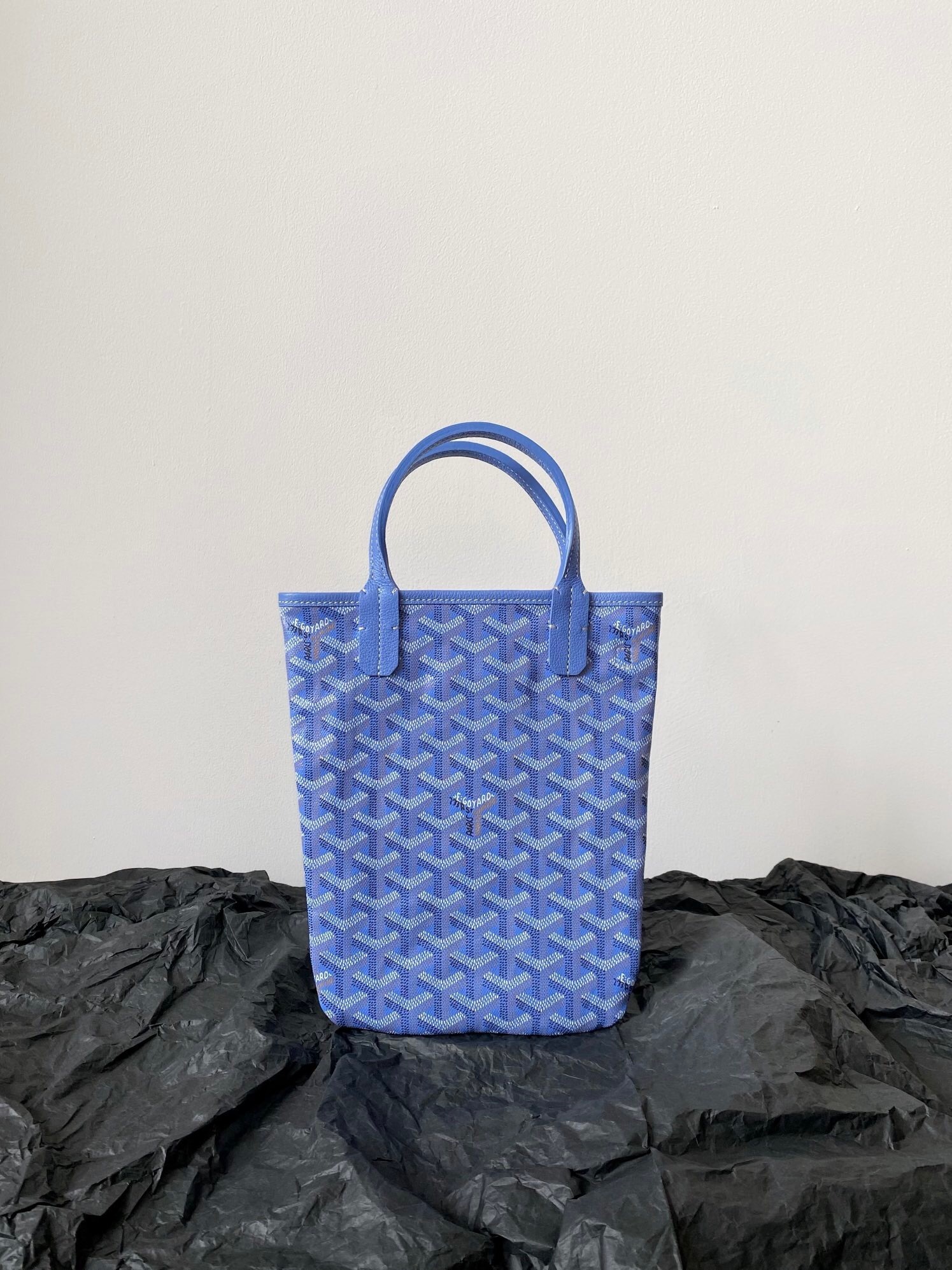 Goyard Poitiers Claire-Voie bag in Iris or blue Goyardine coated canvas