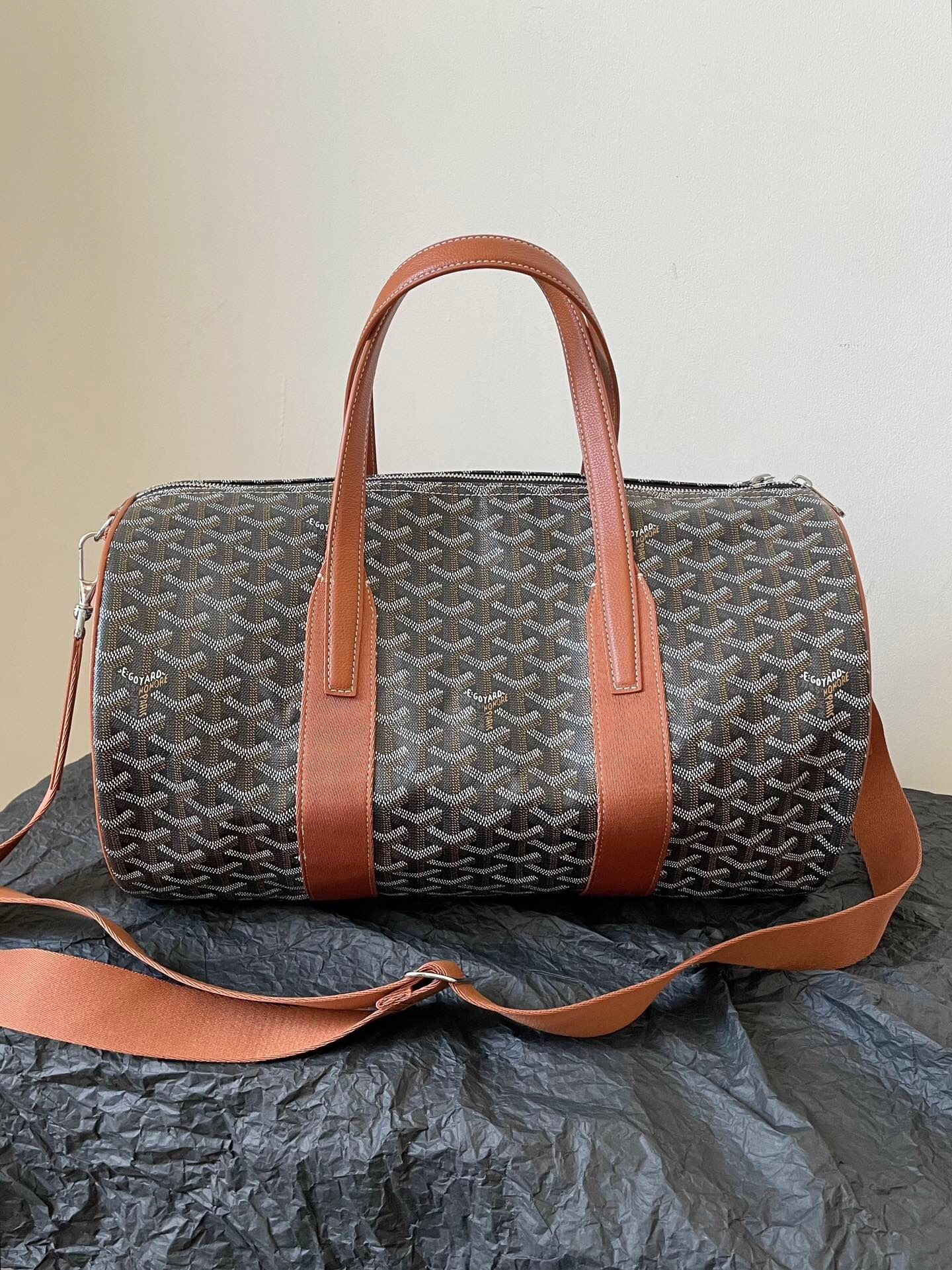 Goyard Barrel 40 Sports Bag in Black & Tan