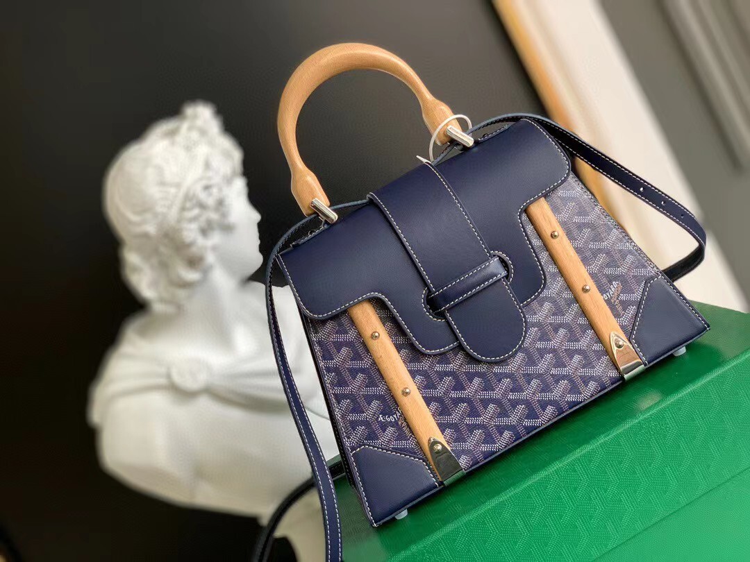 Goyard Saïgon handbag in blue canvas and leather with a wooden handle and accents
