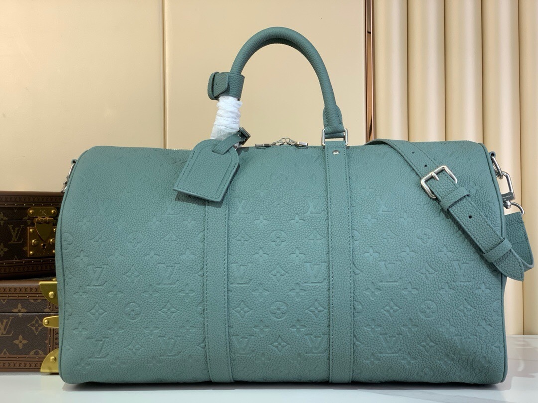 LV Keepall Bandoulière 50 travel bag in Taurillon Monogram leather