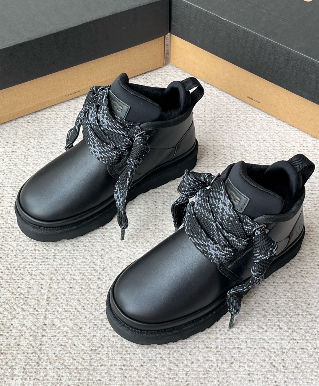 UGG Classic Bailey Tie Leather Boots in black