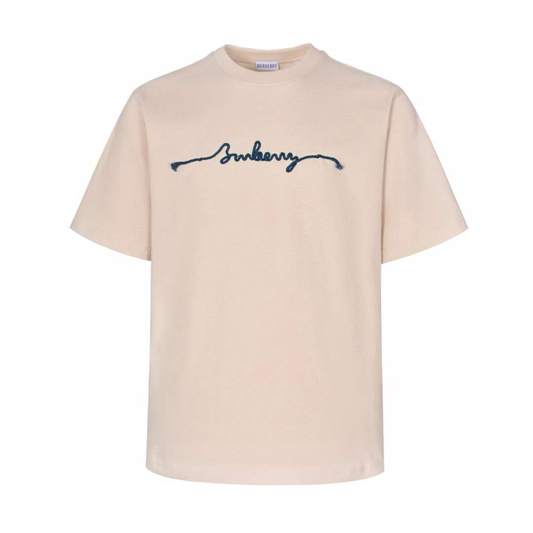 Burberry T-shirt with an embroidered logo script