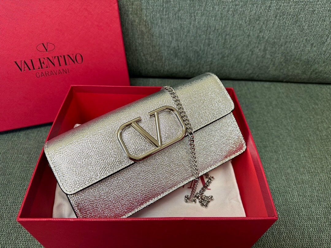 Valentino Garavani VLogo Signature wallet on a chain