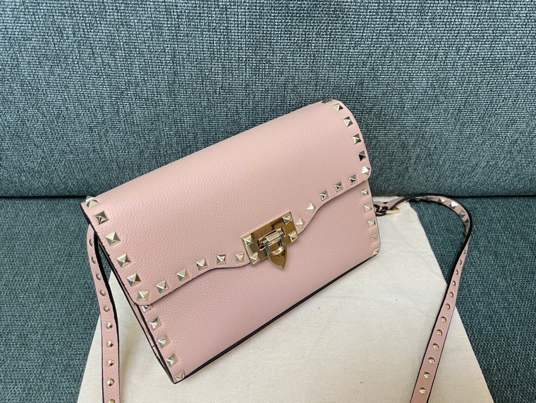 Valentino Garavani Rockstud shoulder bag