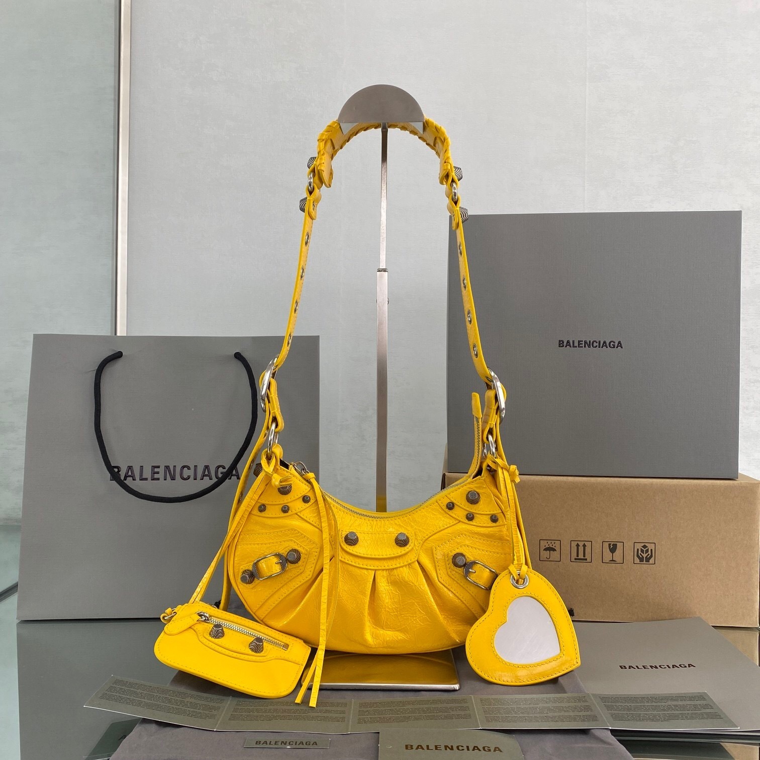 Balenciaga Le Cagole XS shoulder bag in yellow leather