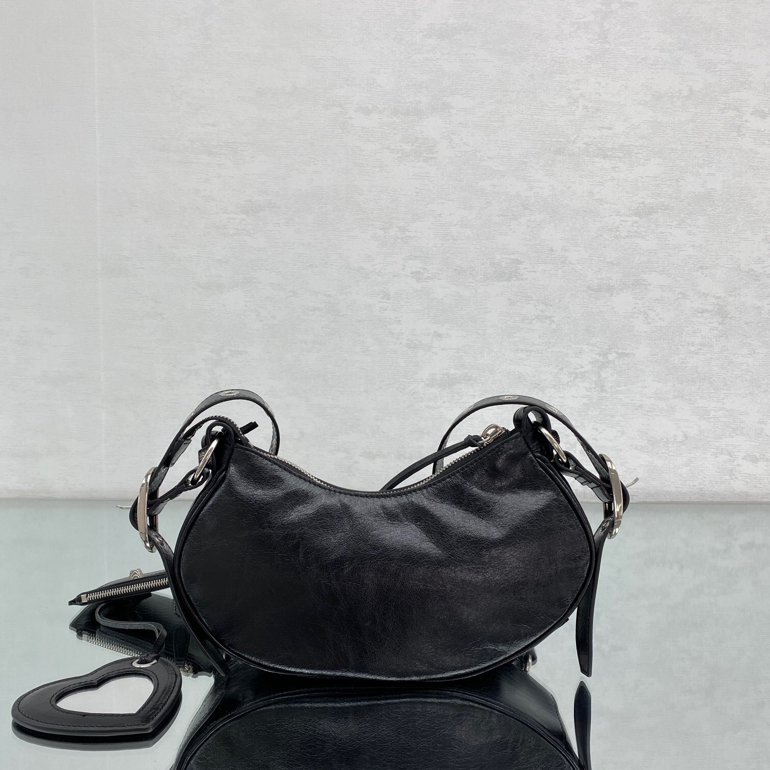 Balenciaga black calf leather Le Cagole shoulder bag