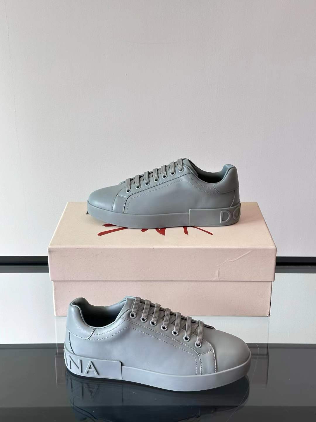 Dolce&Gabbana Portofino sneakers in calfskin leather and a grey or olive green color