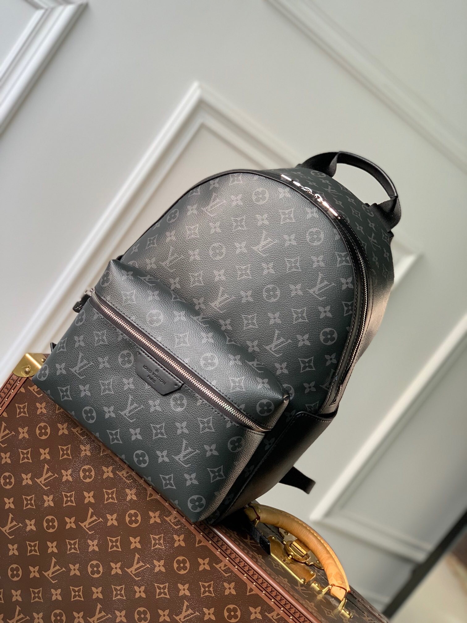 LV Discovery Backpack in Monogram Eclipse canvas