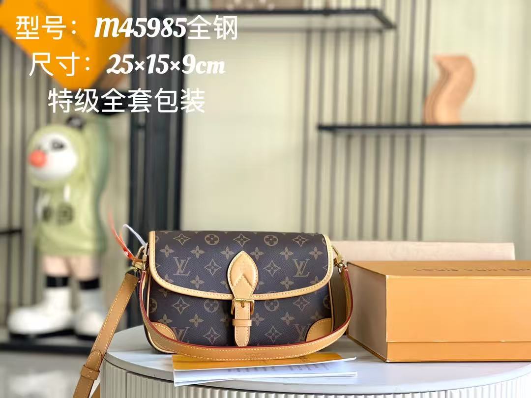 LV M45985 Diane Monogram canvas bag