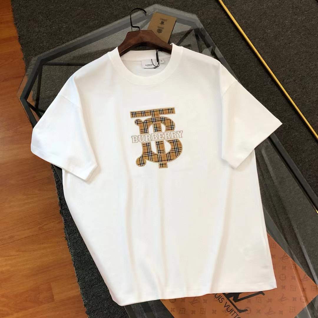 Burberry logo-print cotton T-shirt white brand's signature Thomas Burberry monogram in a check pattern.
