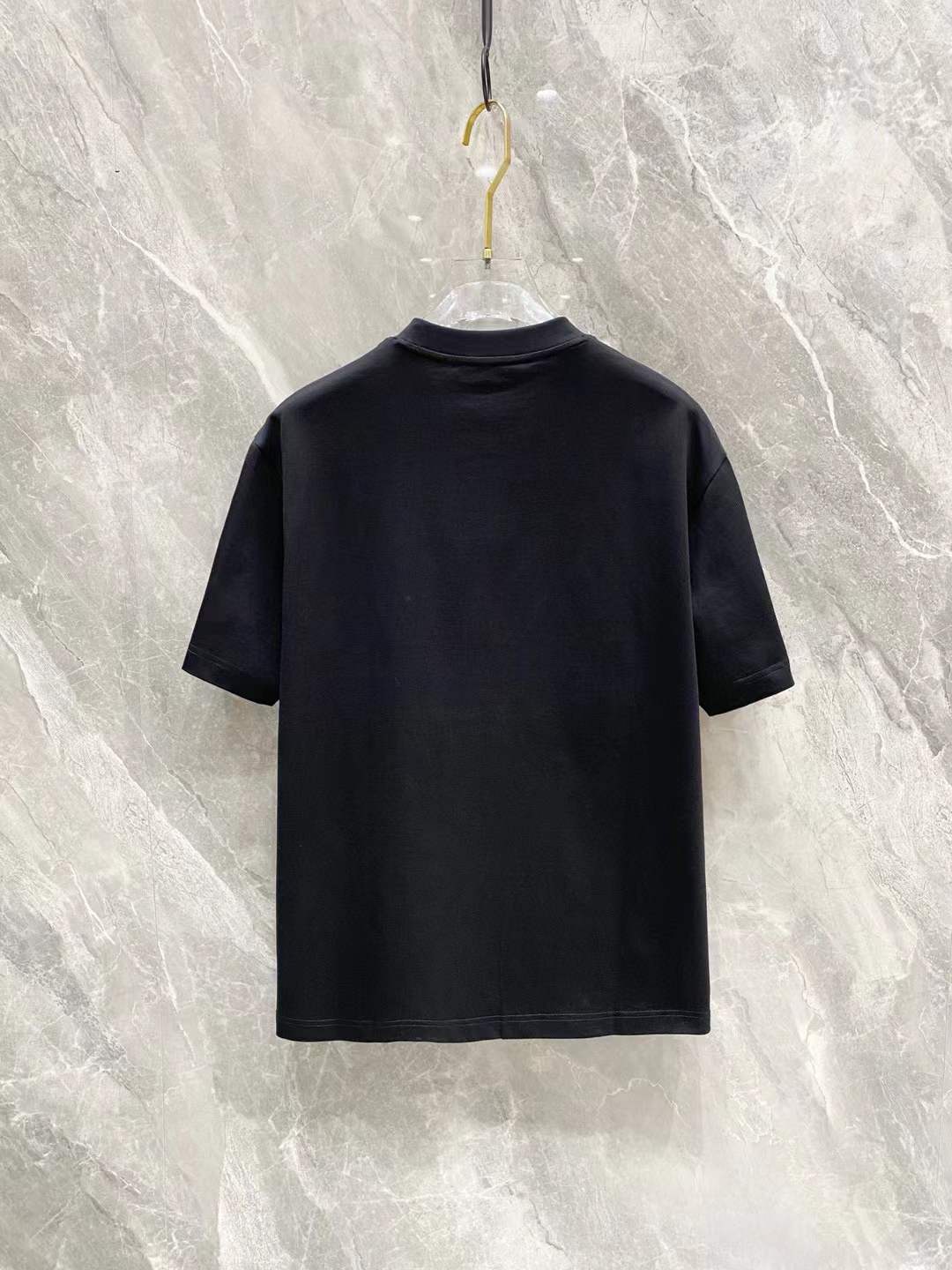 Givenchy black cotton t-shirt with an embroidered logo