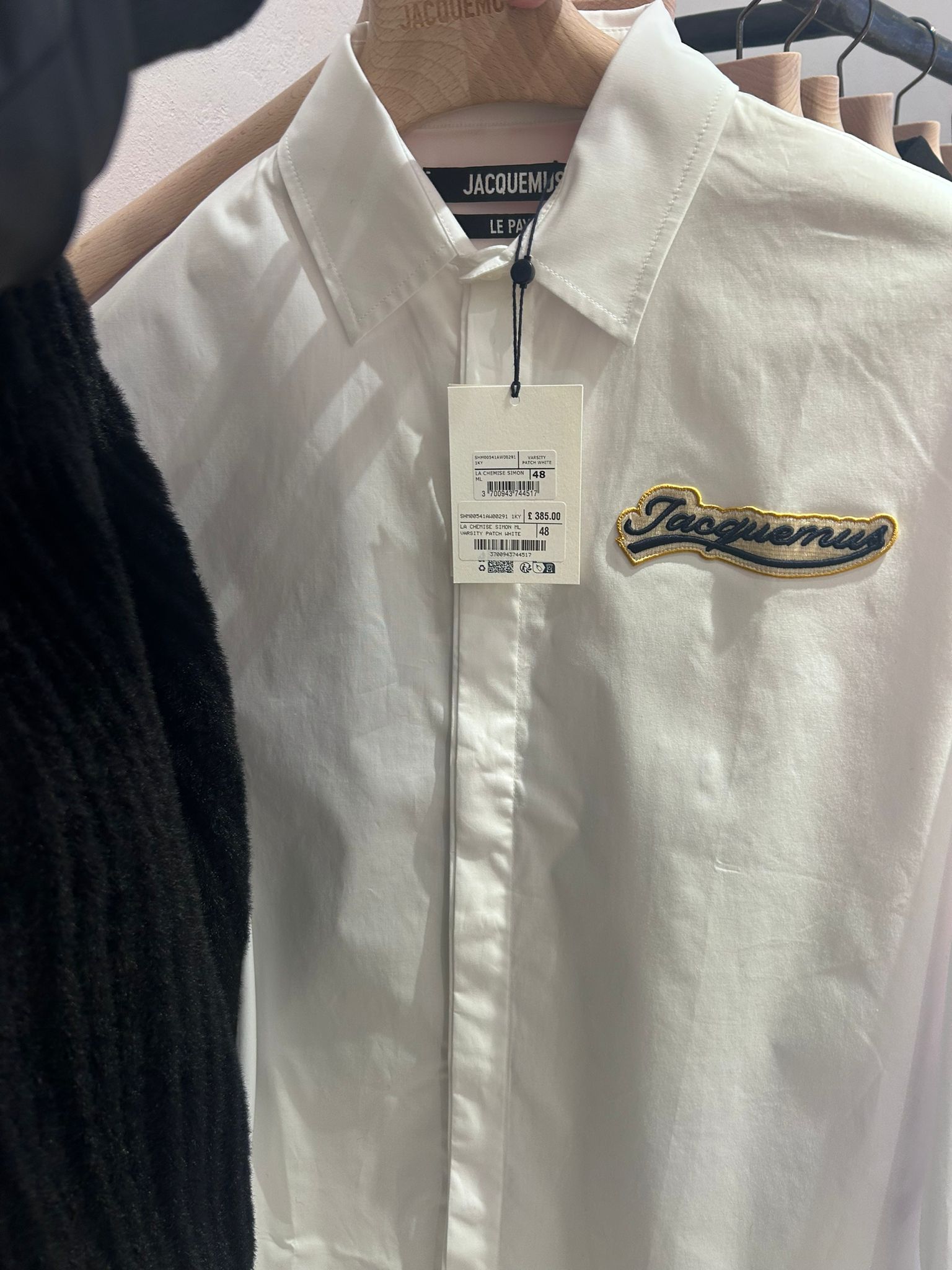 Jacquemus La Chemise Simon white cotton shirt with a patch logo