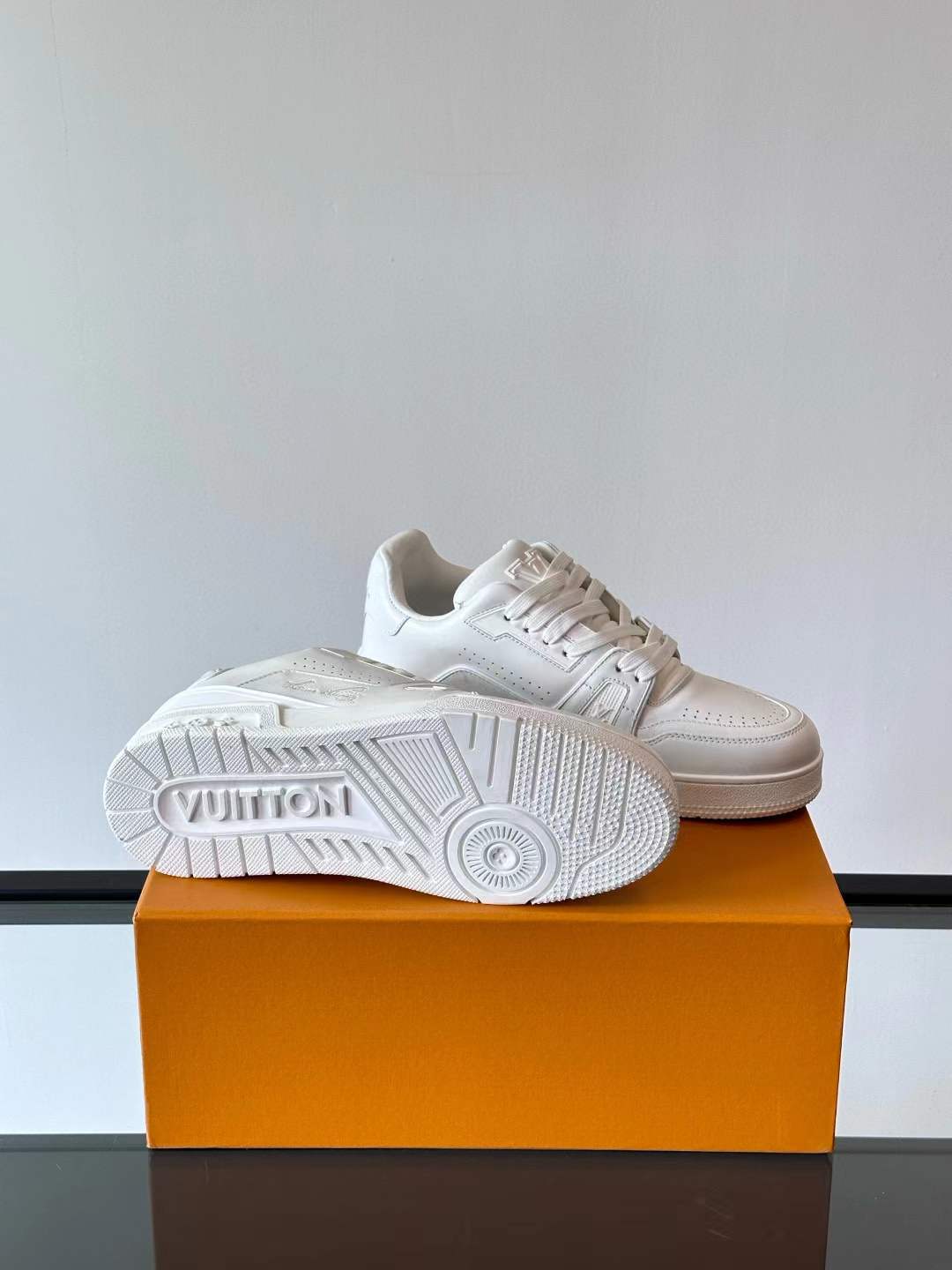 LV Trainer sneaker in calf leather