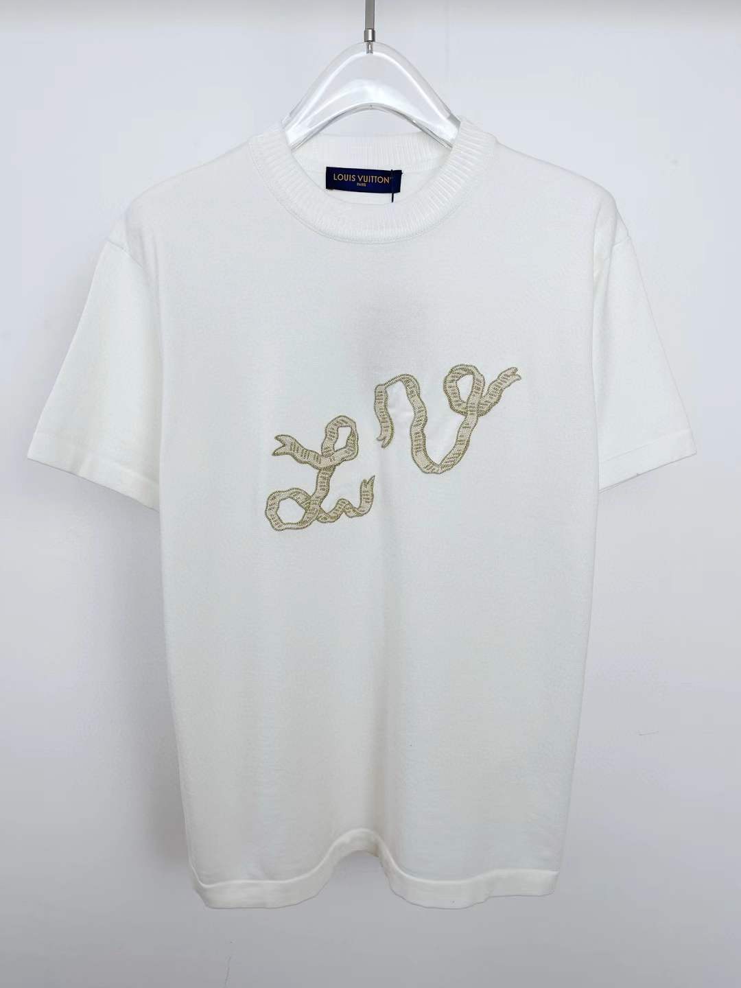 LV white cotton Louis Vuitton Embroidered Signature T-Shirt with an embroidered LV logo on the chest