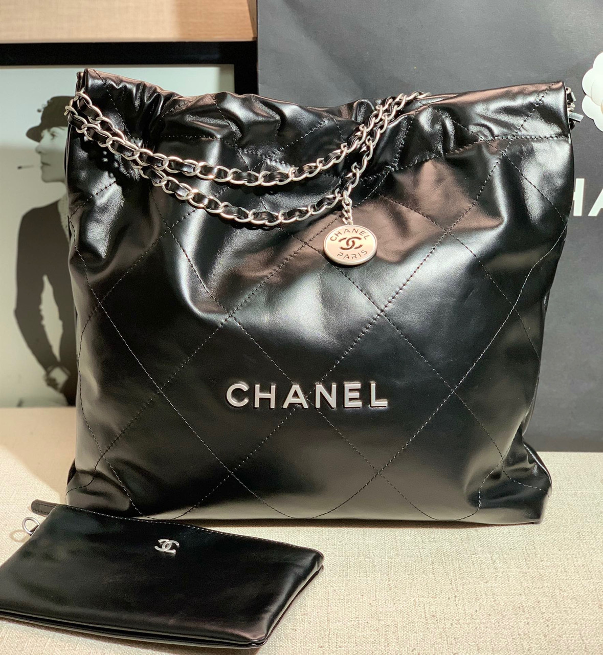 CHANEL 22 SMALL HANDBAG SILVER LOGO BLACK CALF Shiny Calfskin & Silver-Tone Metal