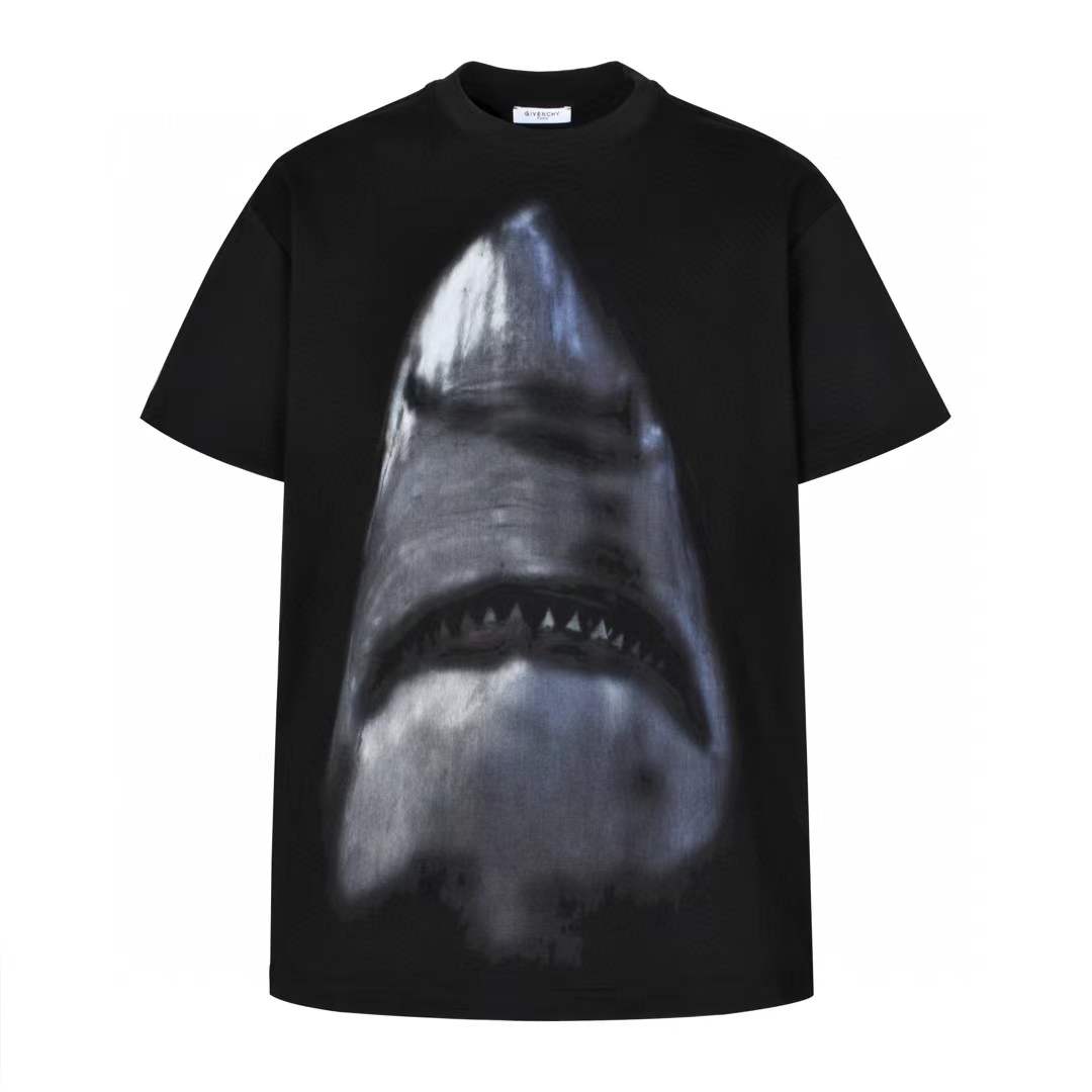 Givenchy black cotton shark-print t-shirt