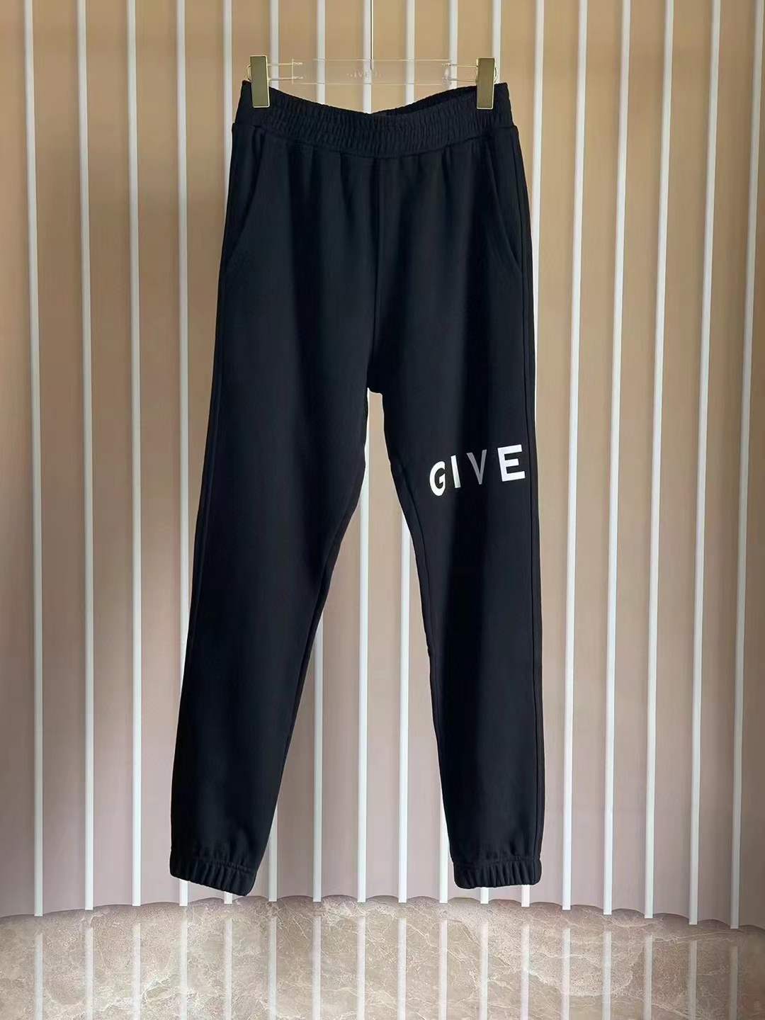 Givenchy Archetype Slim Fit cotton jogger pants in black
