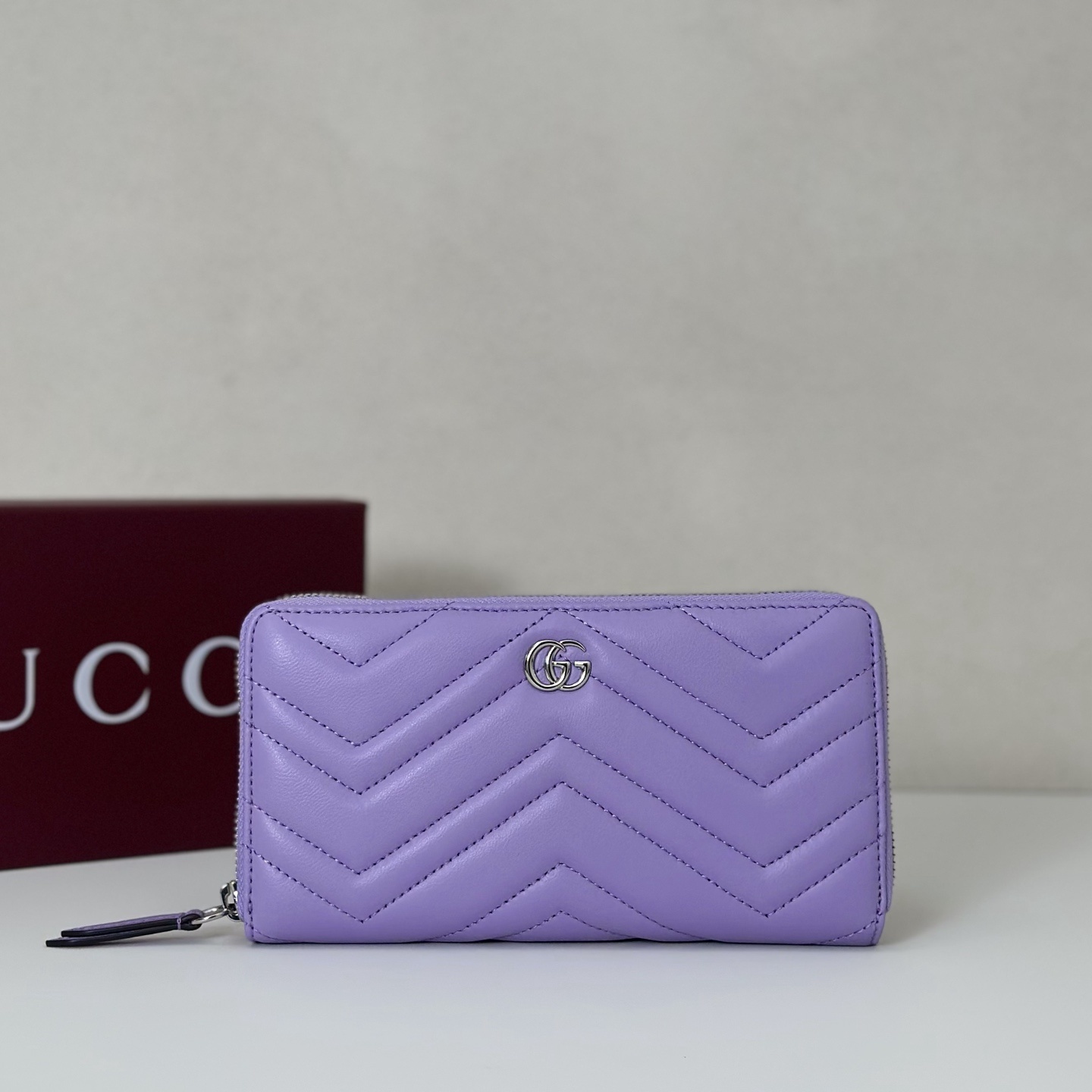Gucci GG Marmont wallet in purple leather with chevron quilting and silver-toned hardware