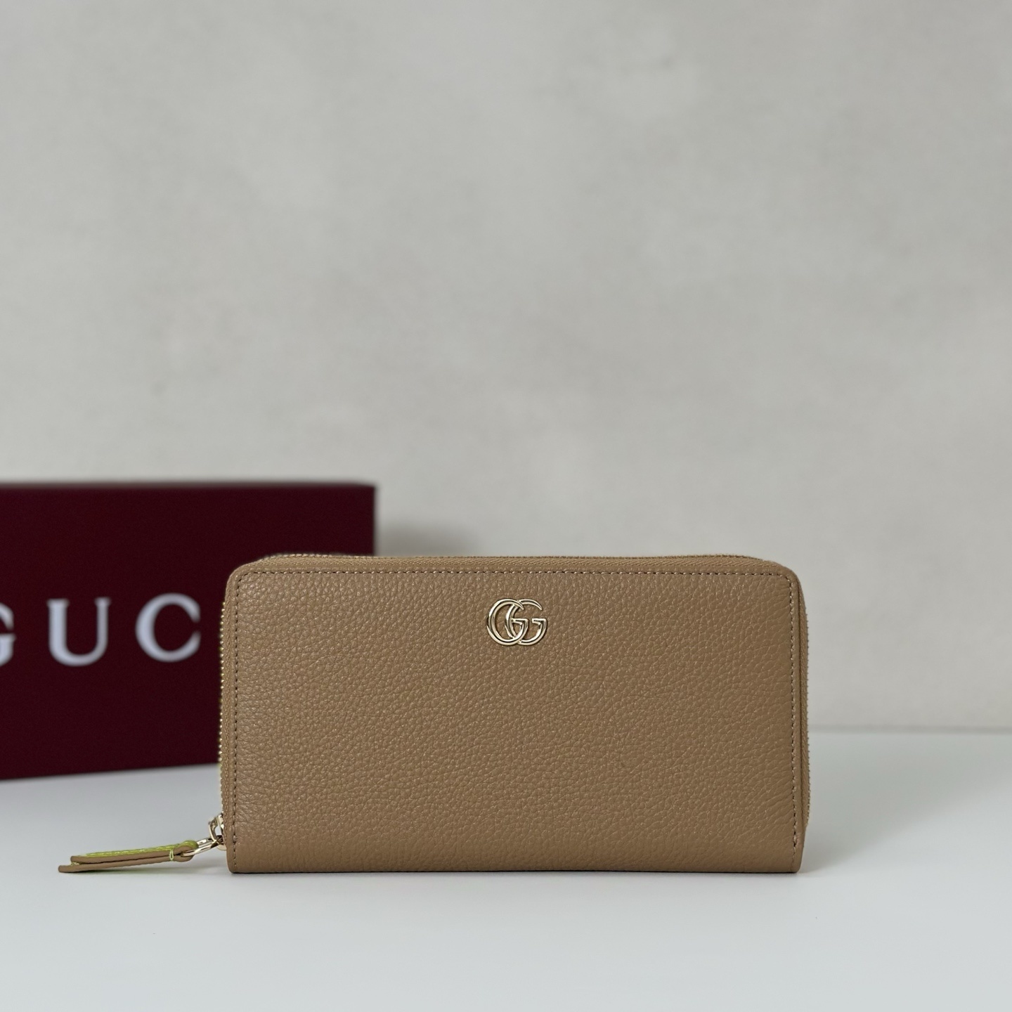 Gucci GG Marmont Leather Zip-Around Wallet