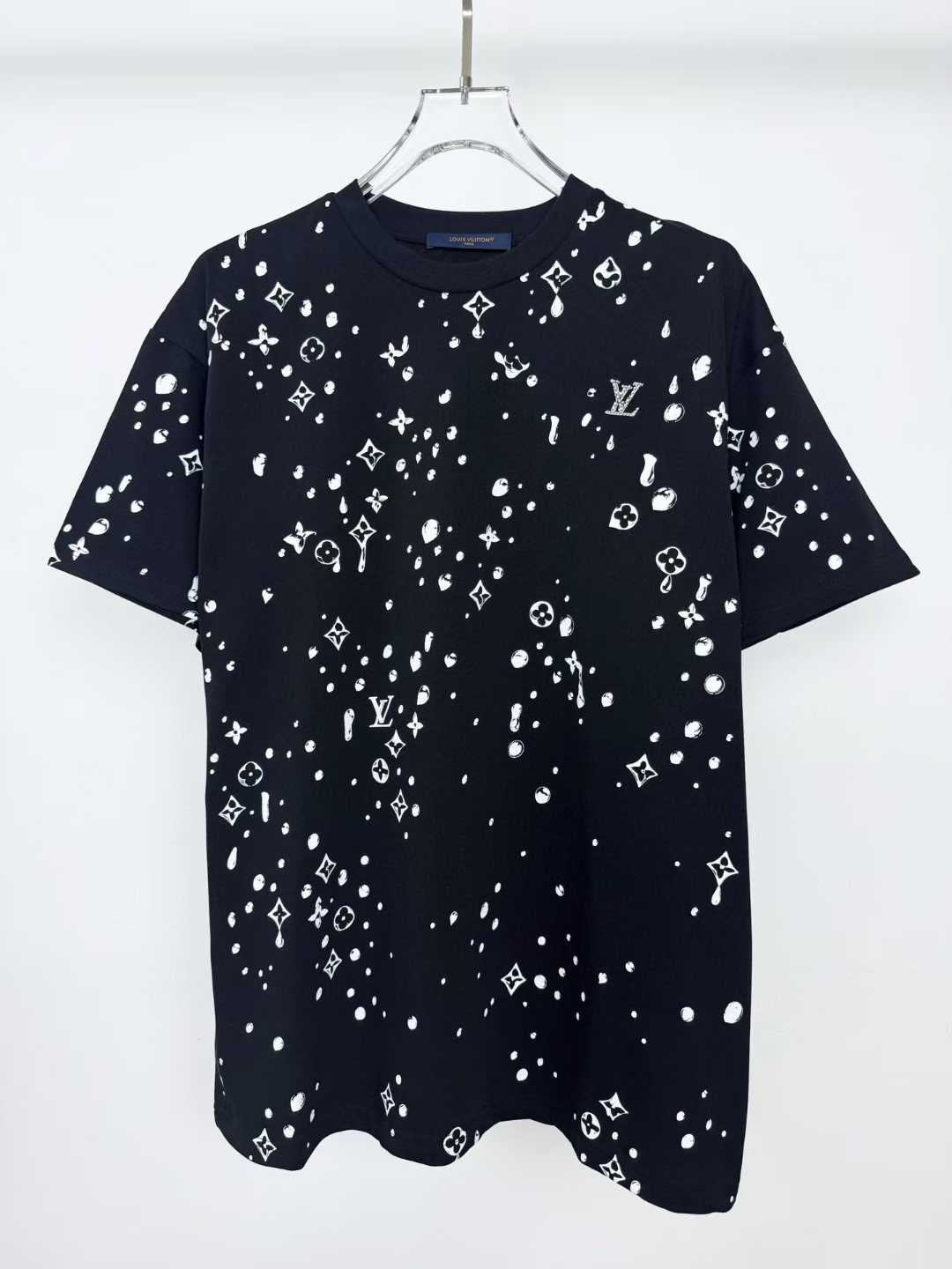 LV Monogram Short-Sleeved T-Shirt with a trompe l'oeil Monogram Waterdrops motif.