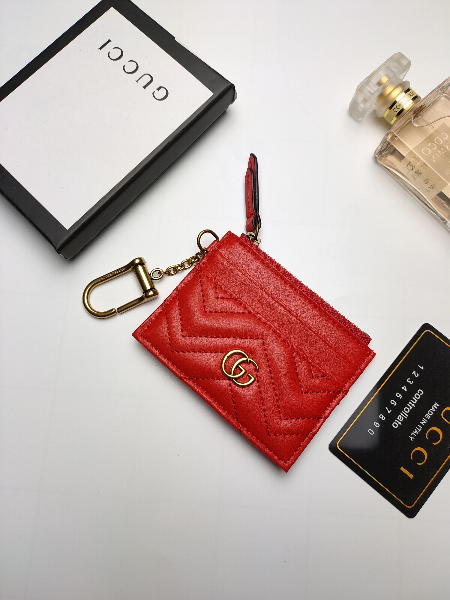 Gucci GG Marmont card case in red leather