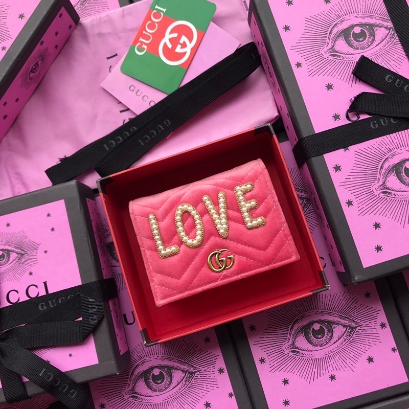 Gucci Matelassé Marmont Velvet Love card wallet in pink