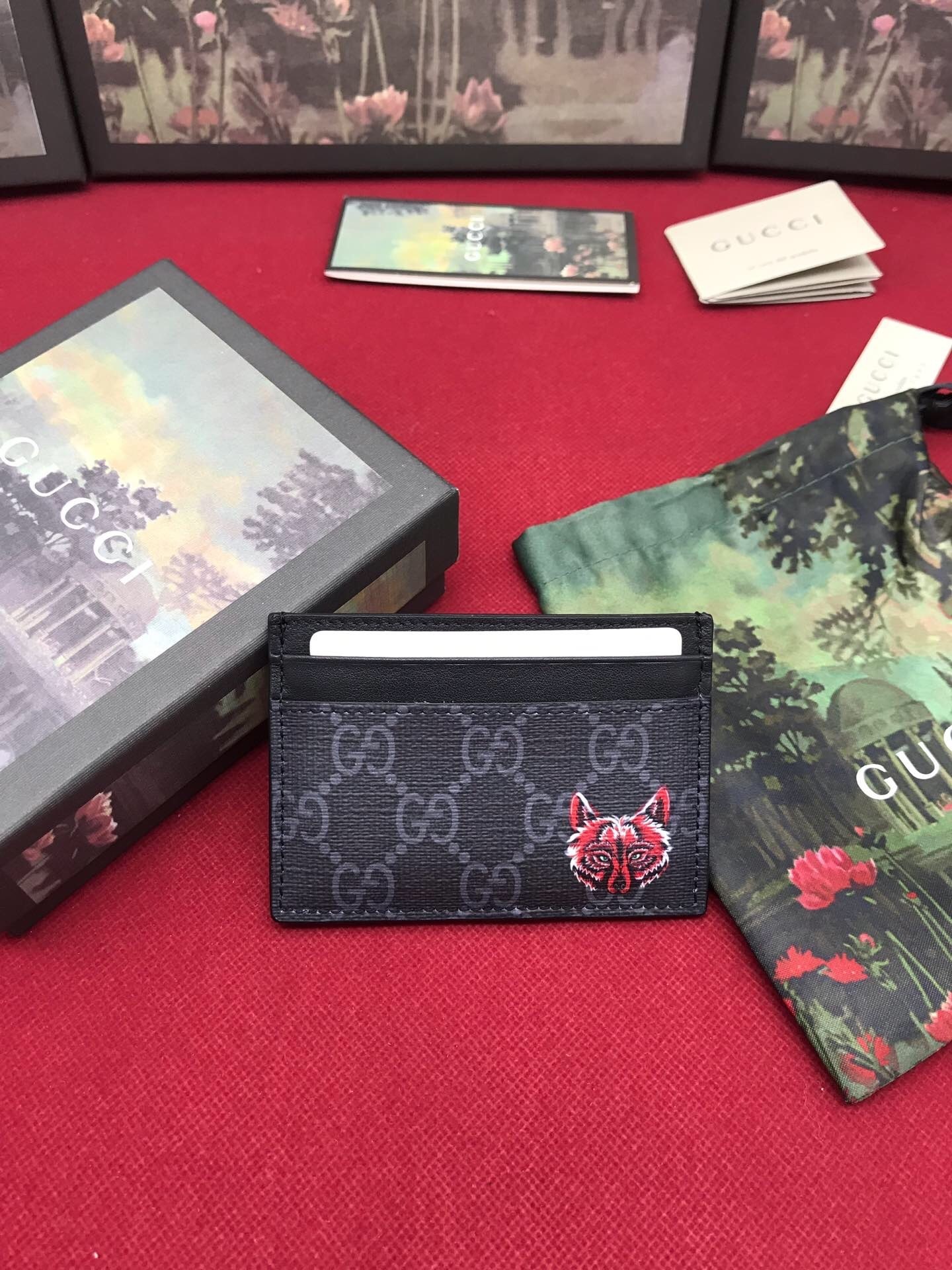 Gucci GG Supreme Monogram Wolf Print Card Holder